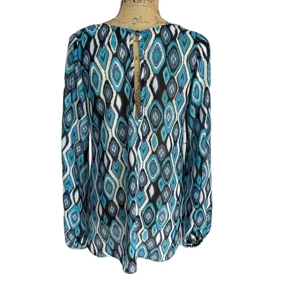 Show Me Your MuMu High Low Ikat Print Keyhole Back Blouse Blue and White - Picture 7 of 11